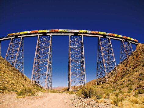 Viaduct de la Polvorilla avec el tren a las nubes | © Antonio Tita