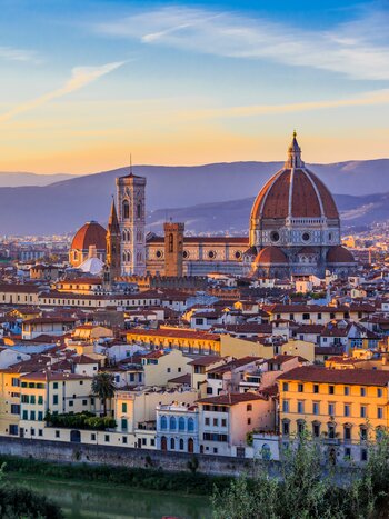 Aussicht auf Florenz nach Sonnenuntergang | © Shutterstock 230424784