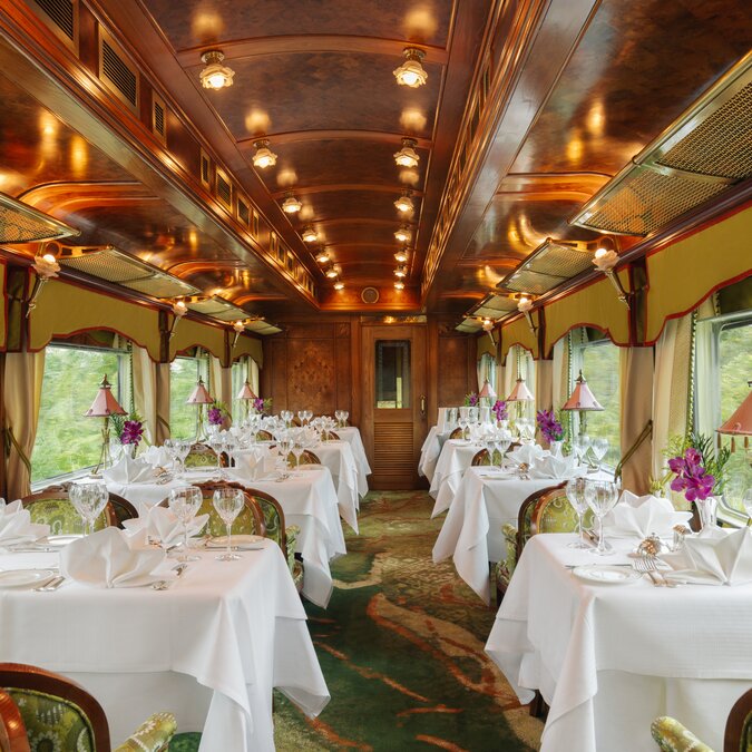 voiture restaurante Eastern & Oriental Express | © Belmond
