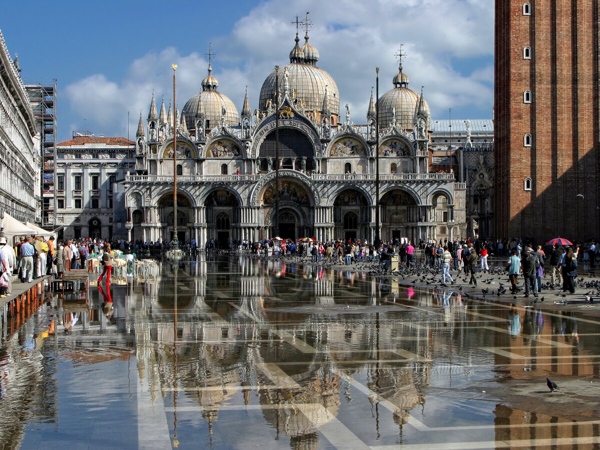 St. Marks-Kathedrale und Platz in Venedig | © Shutterstock 48380290