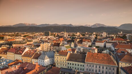Klagenfurt Aussicht vom Stadtpfarrturm | &copy; Arnold Poeschl