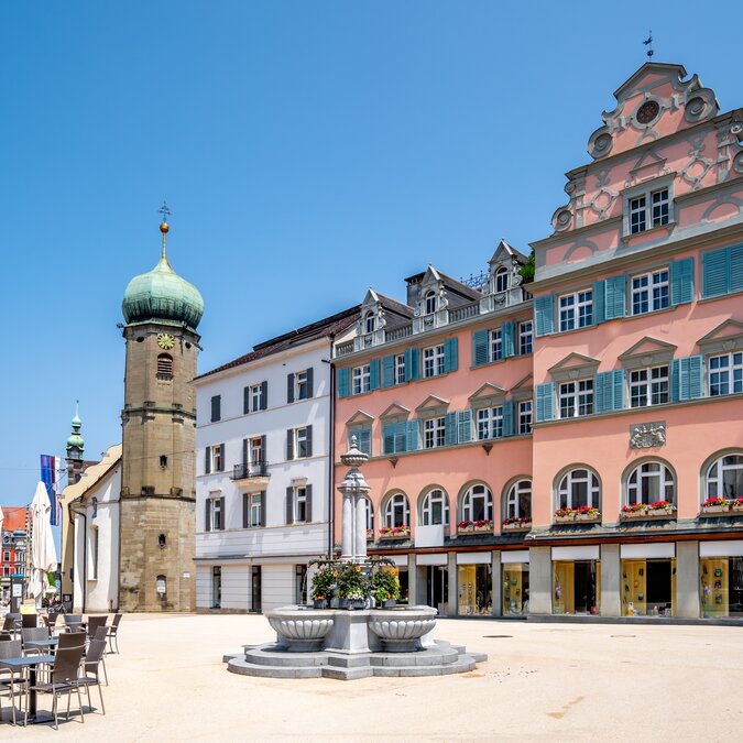 Old town of Bregenz with market square | © shutterstock / 2648005617