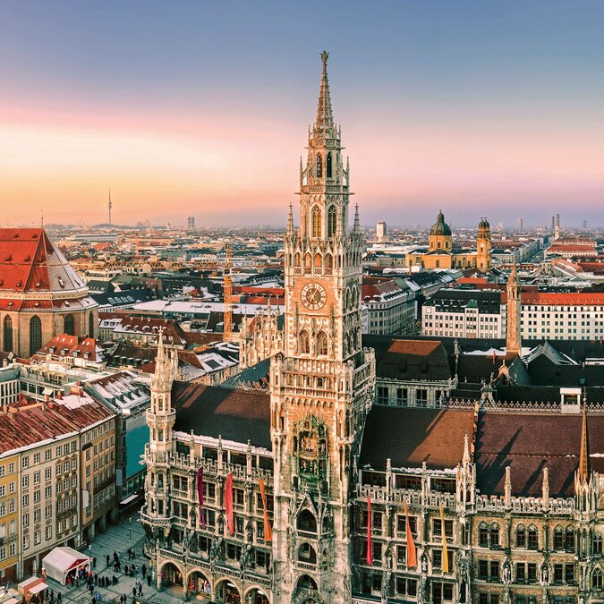 Rathaus, Marienplatz und Frauenkirche