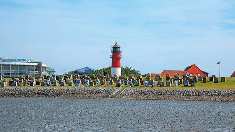 Leuchtturm in Büsum | &copy; Shutterstock 674554708