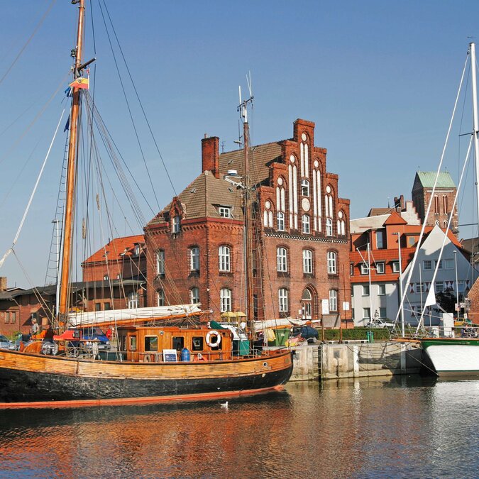 Hafen von Wismar | © Shutterstock 355132319