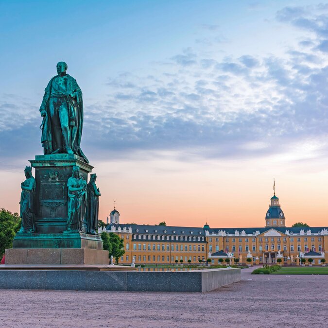 Schloss Karlsruhe  | © Shutterstock 661589068