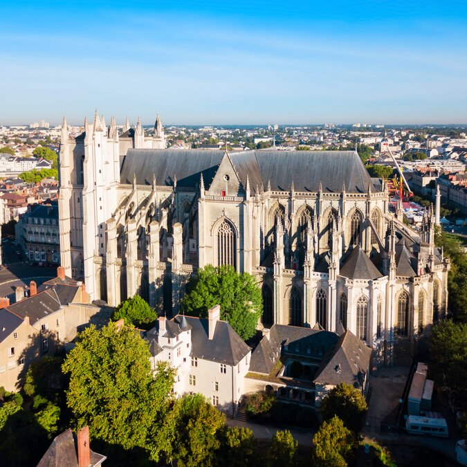 Nantes Kathedale | © shutterstock_1923216581