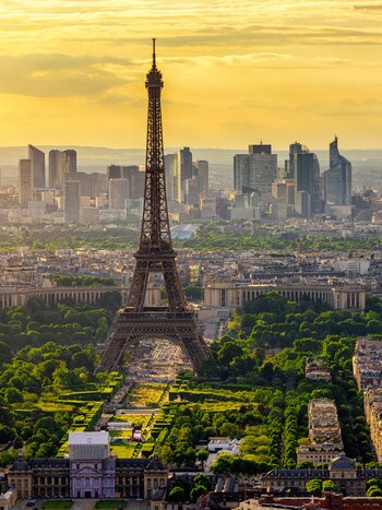 Eiffel Tower | © Shutterstock 718398496