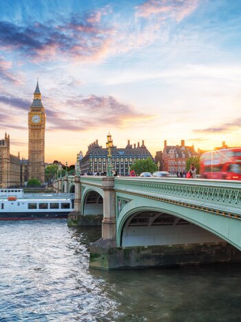 Westminster Palace, Westminster Bridge, Big Ben at sunset | © Shutterstock 652666315