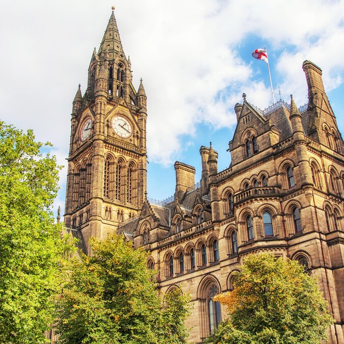 Manchester Town Hall mit Uhrturm am Albert Square | © shutterstock_268385231