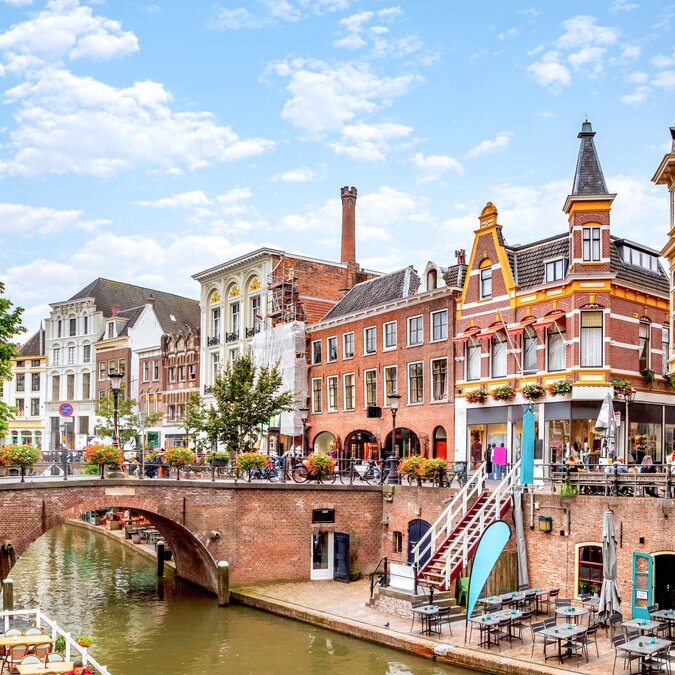 Idyllic old town by the water in Utrecht | © Shutterstock 2379739023