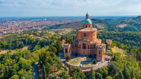 Madonna di San Luca in Bologna | &copy; shutterstock_2342943221