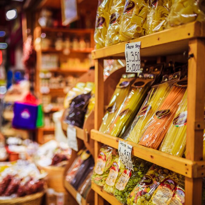 May 2017, Florence, Italy - Central Market | © Shutterstock 718409083