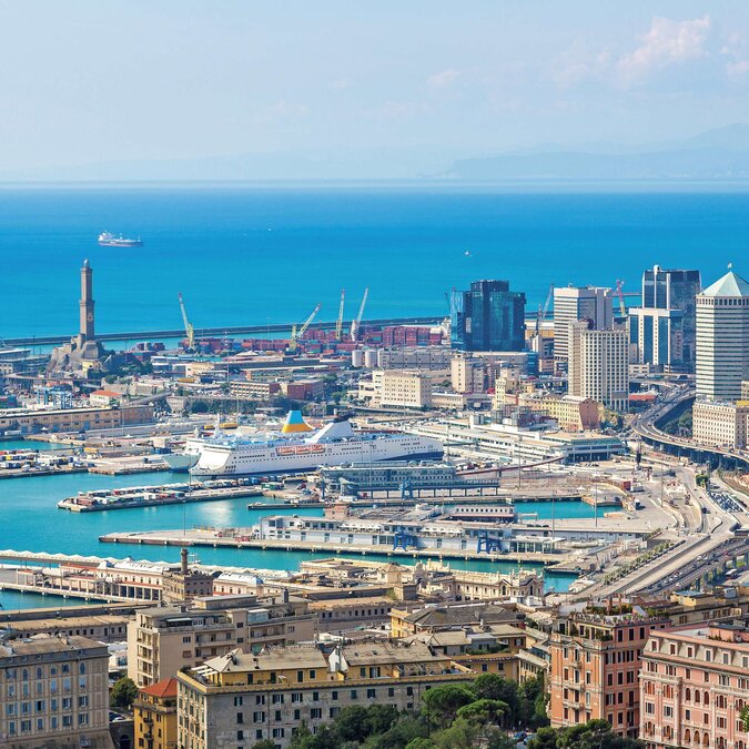 Port de Gênes | © Shutterstock 268724258