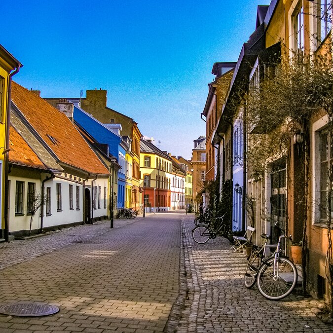 Picturesque street in the centre of Malmö | ©  shutterstock / 2513838419
