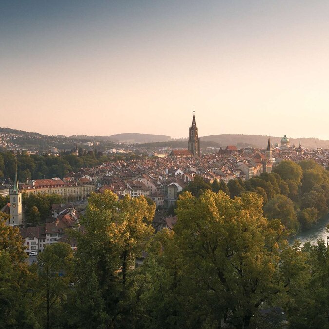 Blick auf die Berner Altstadt aus dem Rosengarten