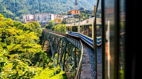 Centovalli-Bah | &copy; Shutterstock 2340232063